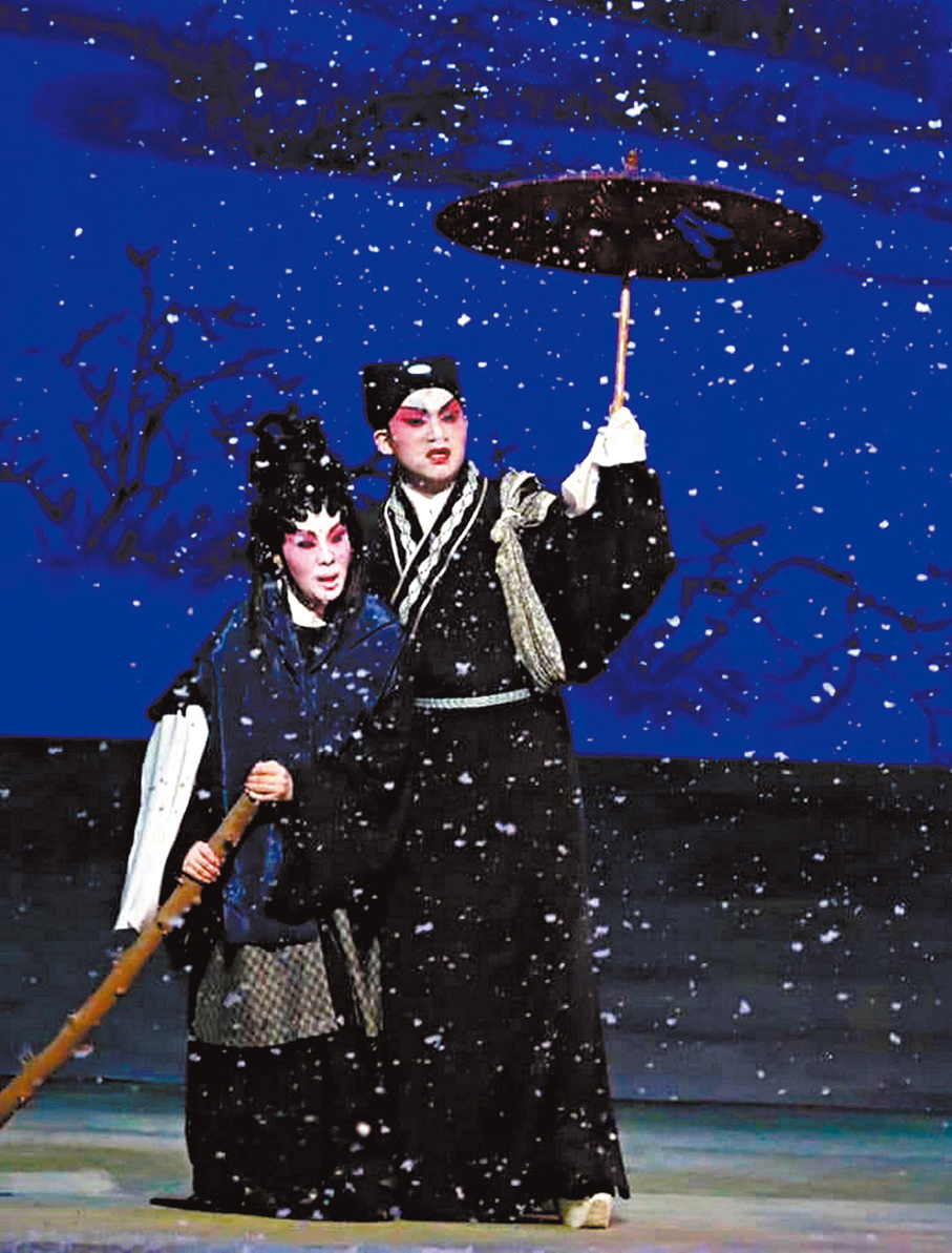 ●陳銘英和譚穎倫時常合作，二人本喜演苦情戲，但為了新春檔期，特揀選喜劇。