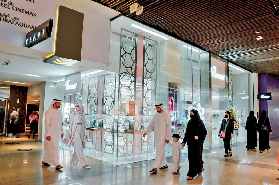 ●昨日迪拜的市面氣氛平靜，但商場的人流較以往少。 受訪者供圖
