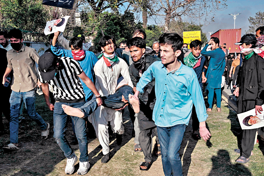 ●哈梅內伊被殺引發多國爆發反美示威，其中巴基斯坦卡拉奇發生警民衝突致9死。 法新社