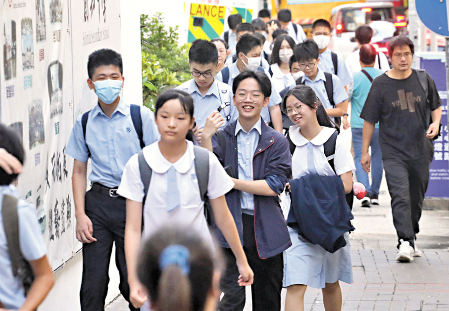 ●長遠的人才計劃應該從中小學開始。 資料圖片
