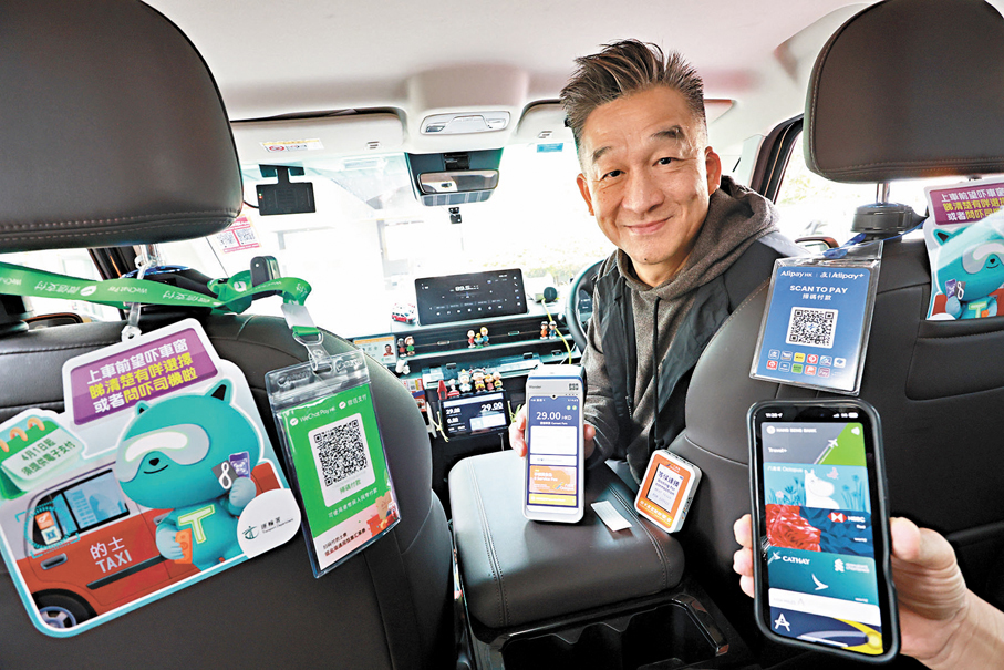 ●黃先生。香港文匯報記者北山彥  攝