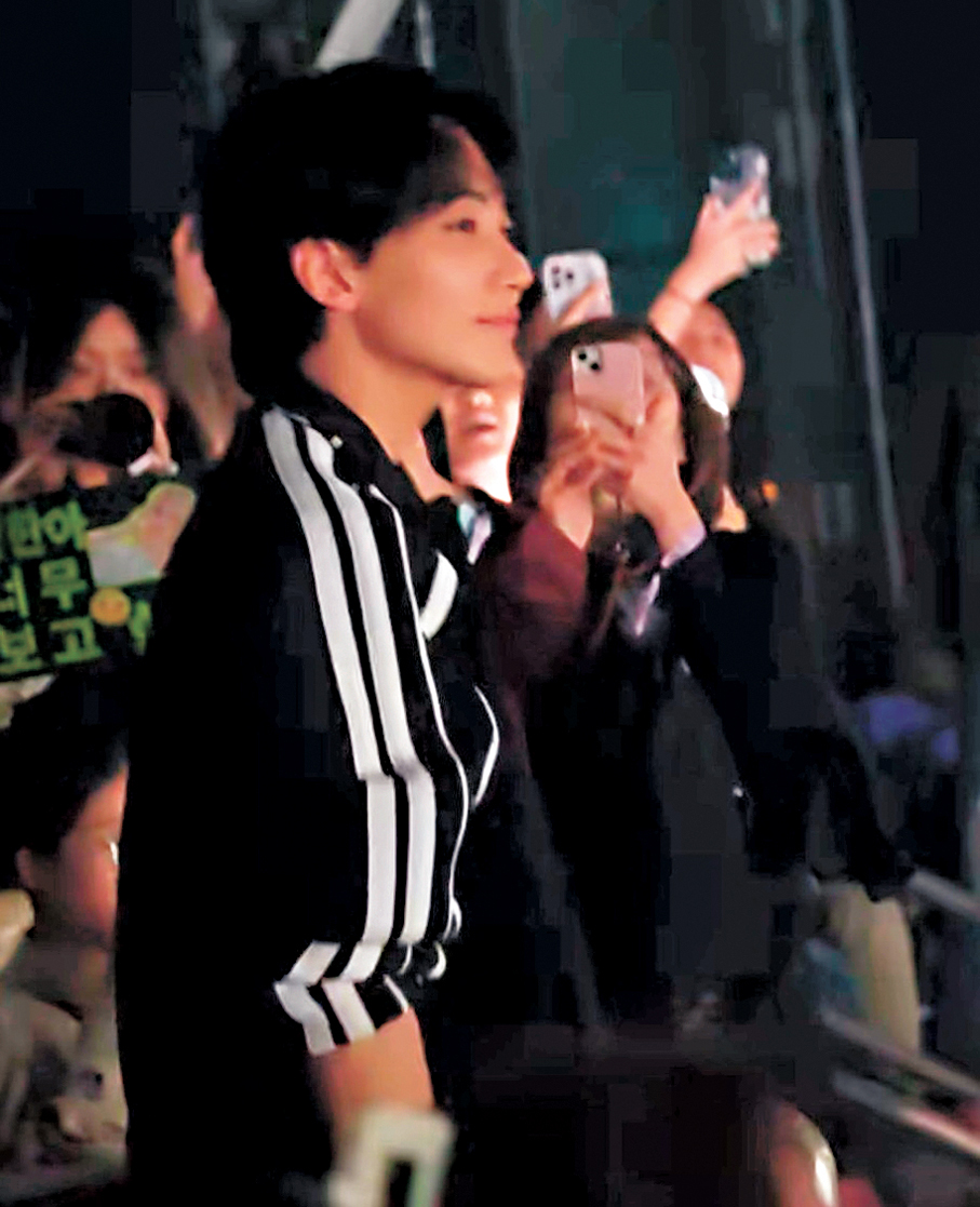 ●尹淨漢現身觀眾席。  網上圖片