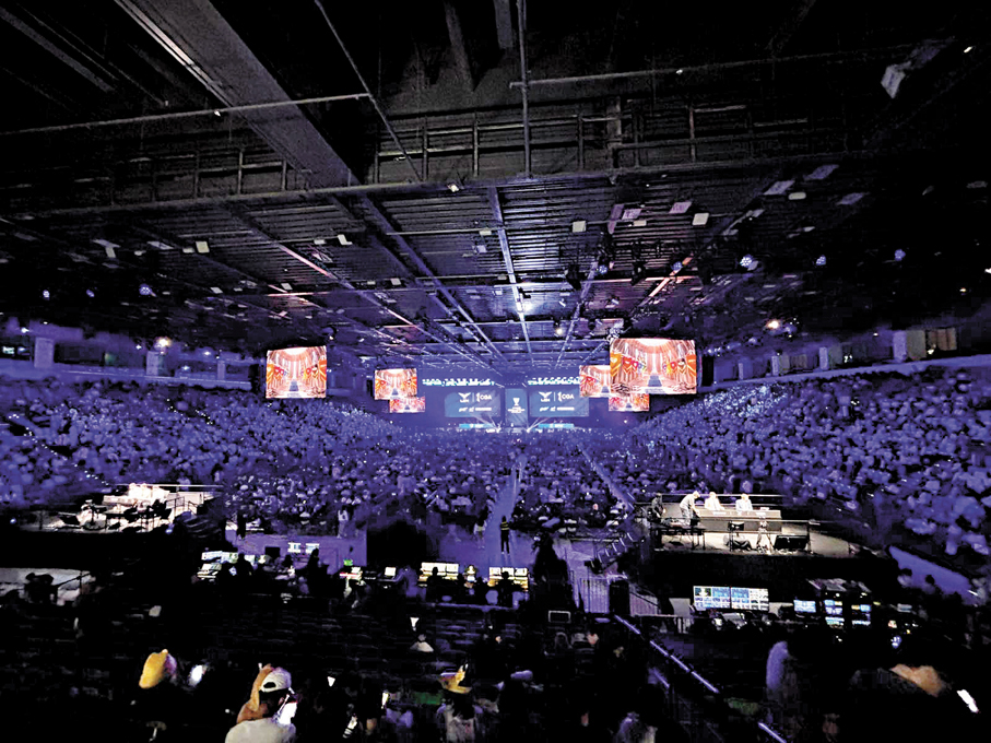 ●LCK Cup Finals吸引二萬人湧入啟德觀戰。