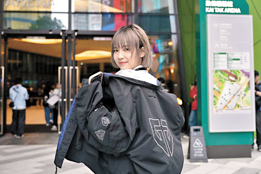 ●電競KOL彭泳熙為LCK Cup Finals提供粵語現場評述。