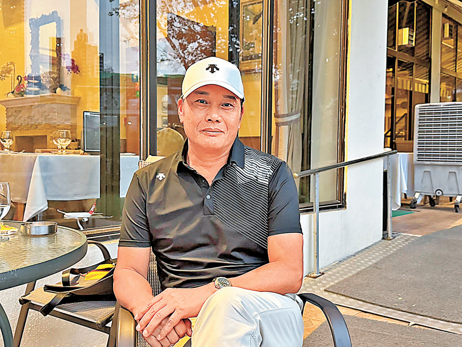 ●知名導演何澍培