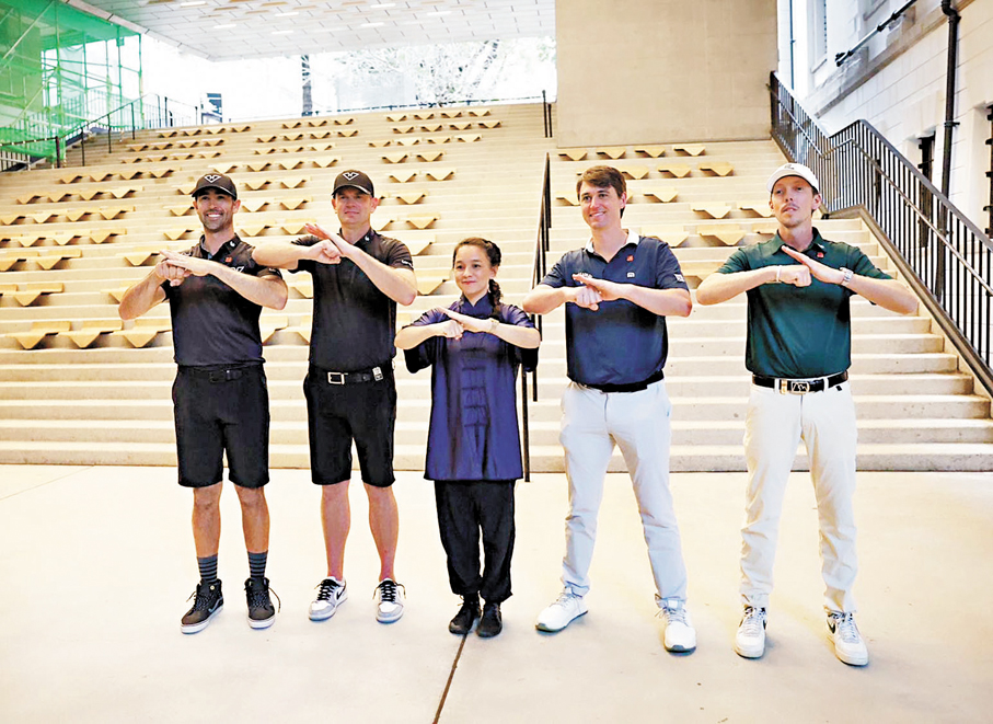 ●特林加伊（左一）及史帝爾（左二）大讚香港很適合舉辦體育盛事。