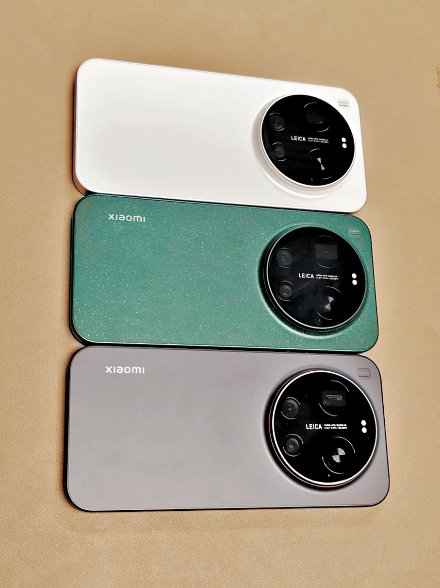 ●Xiaomi 17 Ultra配有三色選擇。