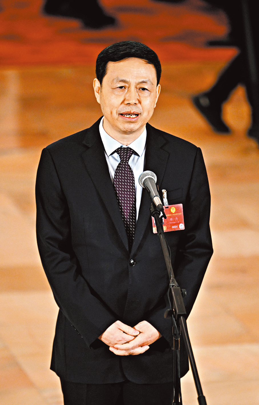 ●全國政協委員楊傑接受媒體採訪。    新華社