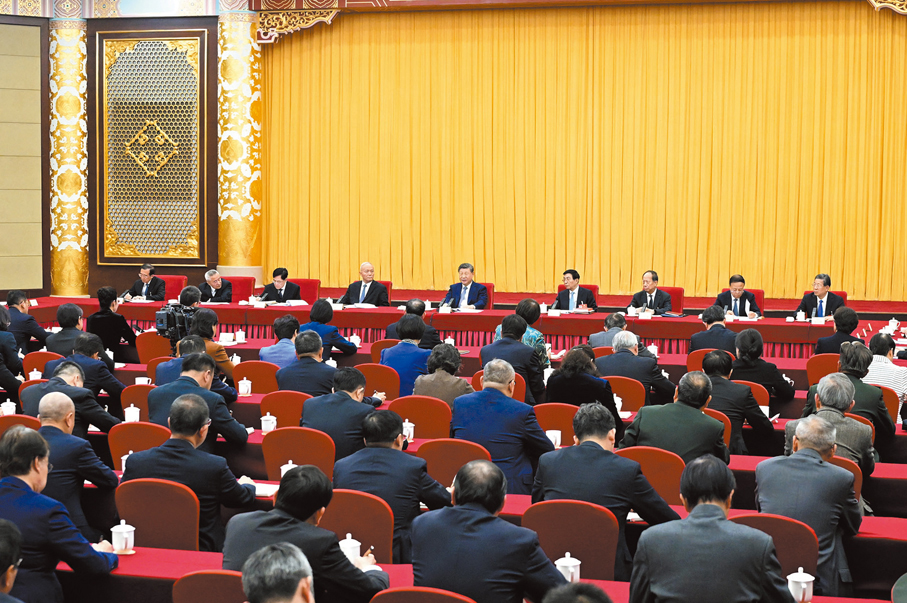 ●3月6日下午，中共中央總書記、國家主席、中央軍委主席習近平看望參加全國政協十四屆四次會議的農工黨、九三學社、醫藥衞生界、社會福利和社會保障界委員，並參加聯組會，聽取意見和建議。中共中央政治局常委、全國政協主席王滬寧，中共中央政治局常委、中央辦公廳主任蔡奇參加看望和討論。 新華社