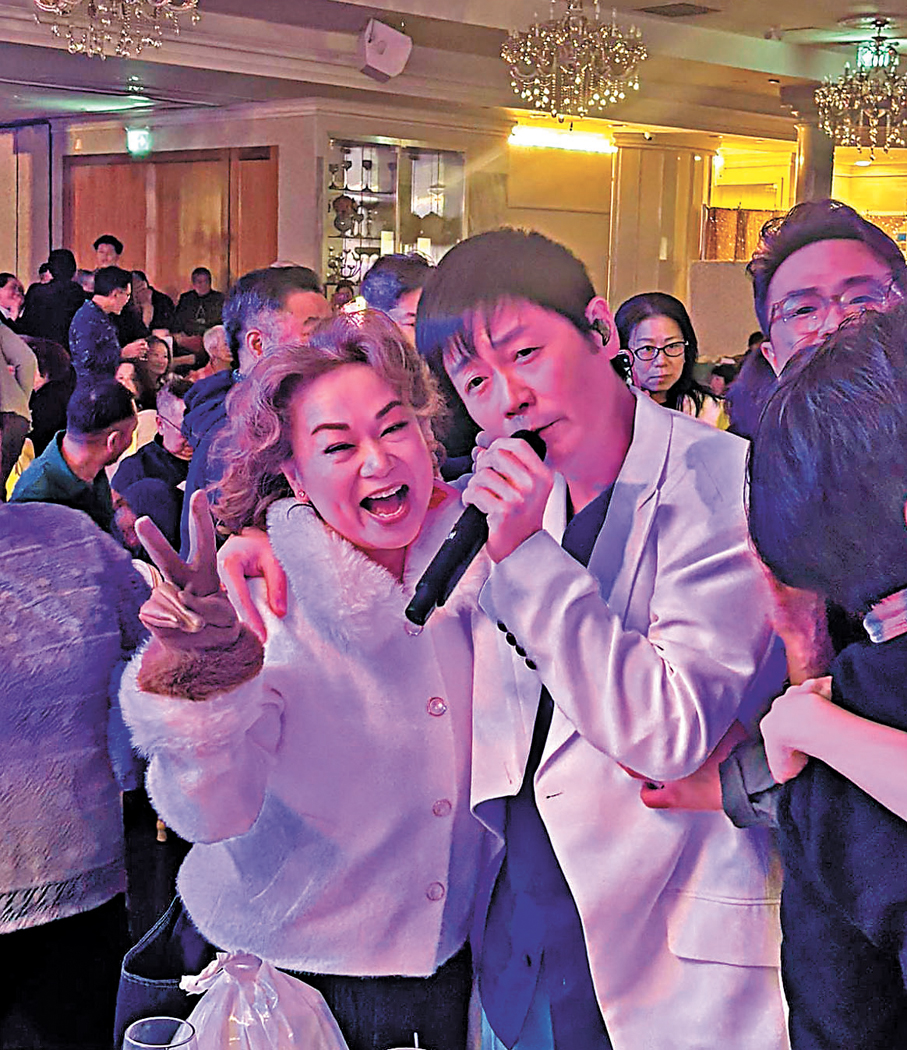 ●歌唱導師杜麗莎現身支持「學生」李思捷。