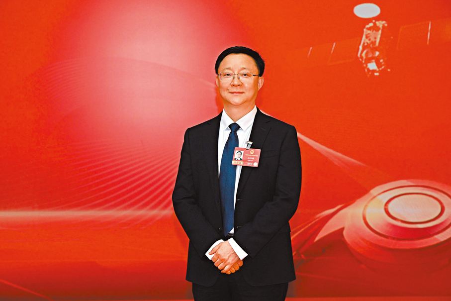 ●全國人大代表、科大訊飛董事長劉慶峰。香港文匯報兩會傳真