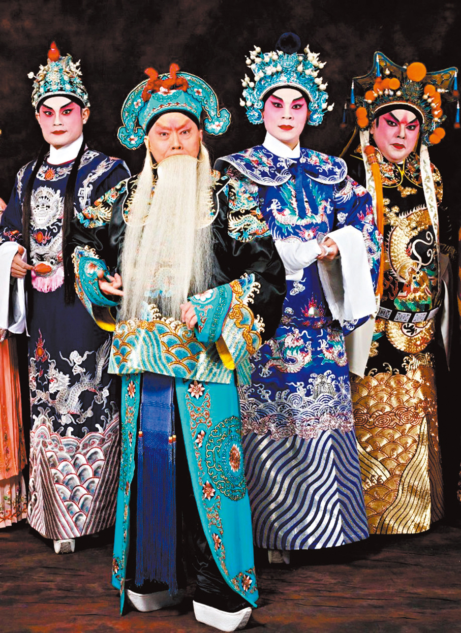 ●在《伍子胥傳》中，（右起）梁煒康演夫差，藍天佑演范蠡，（左一）黎耀威演勾踐。