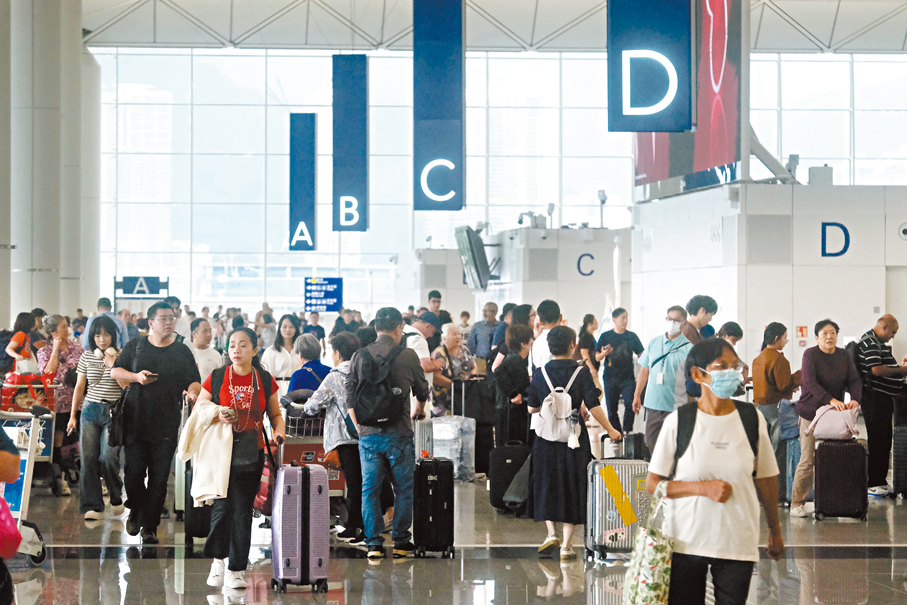 ●若油價升勢持續，航空燃油附加費或上調70%至80%。資料圖片