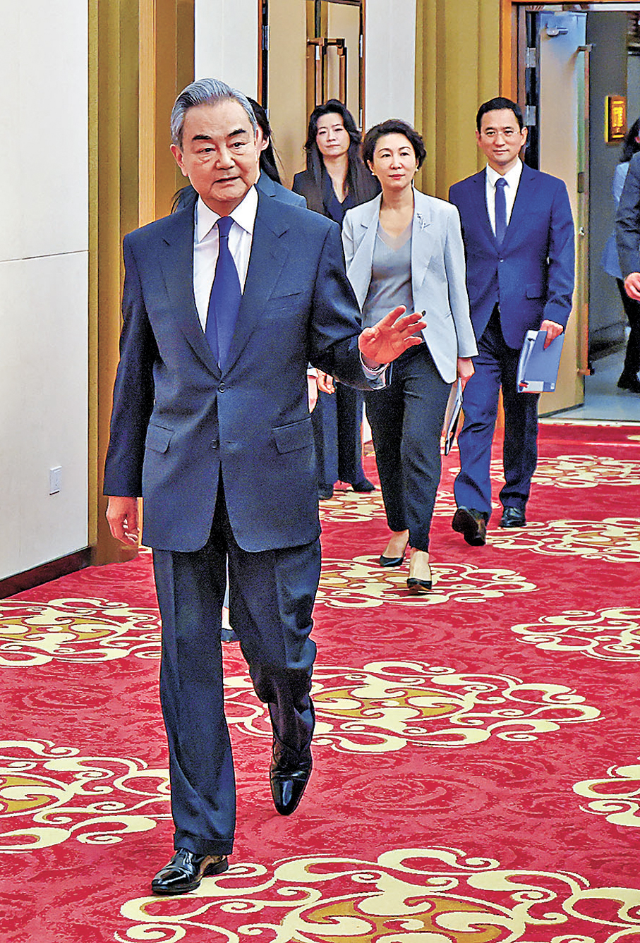 ●王毅指任何攻擊無辜平民和非軍事目標的行為都應受到譴責。 中新社