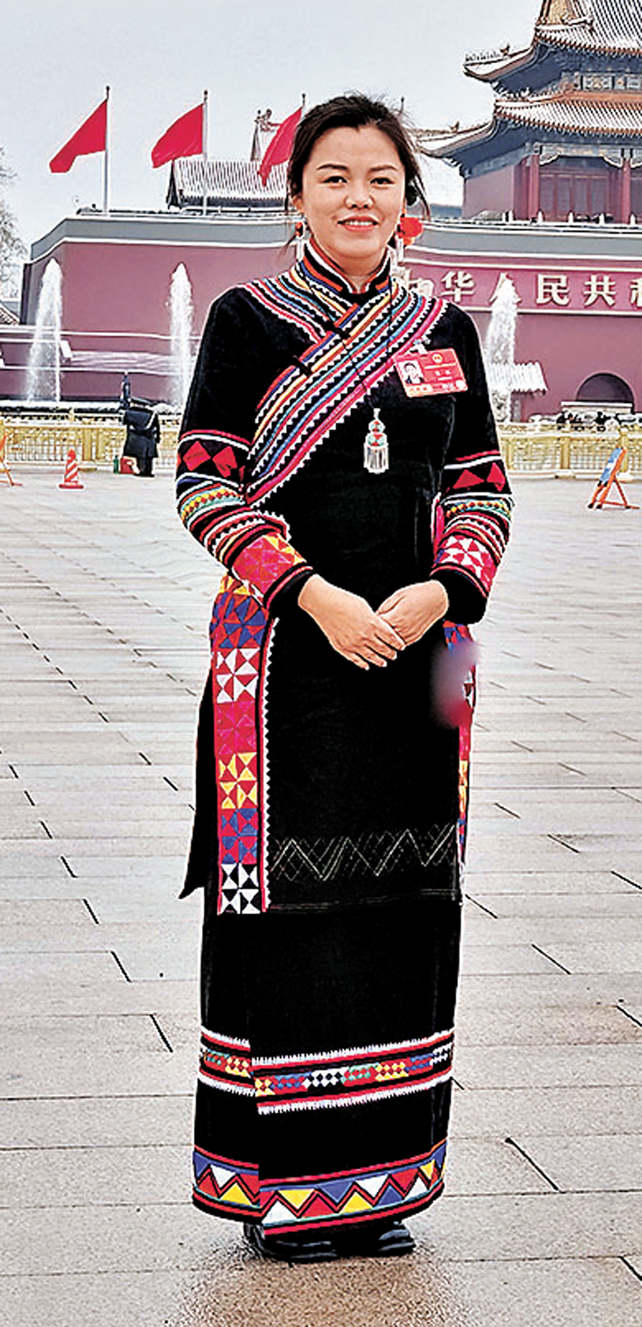 蘭蘭（拉祜族）  全國人大代表、雲南省孟連傣族拉祜族佤族自治縣人民醫院副院長