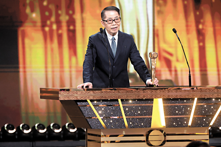 ●張濟仁早前於TVB《萬千星輝頒獎典禮2025》中獲頒「專業精神獎」。 TVB供圖