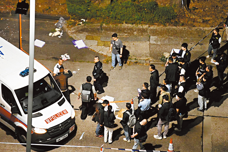 ●警方通宵封鎖現場調查。