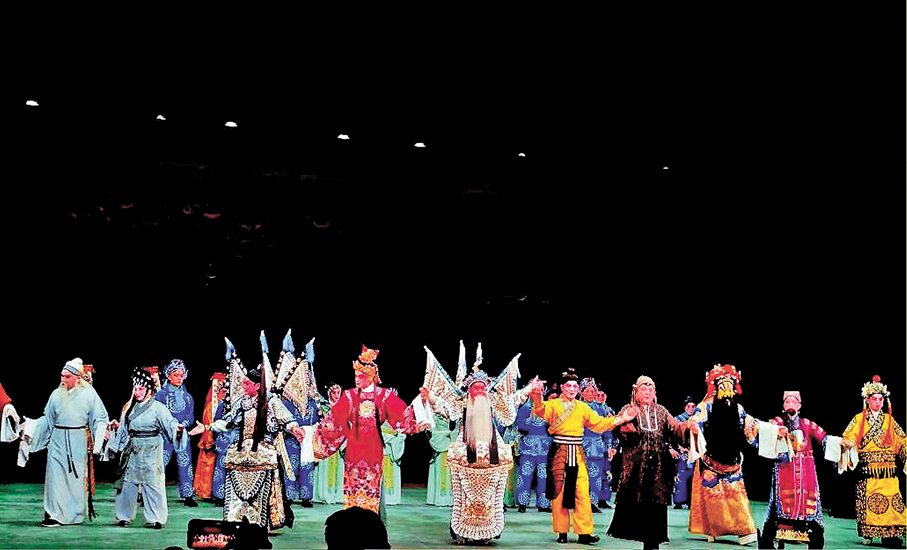 ●分場謝幕留影。