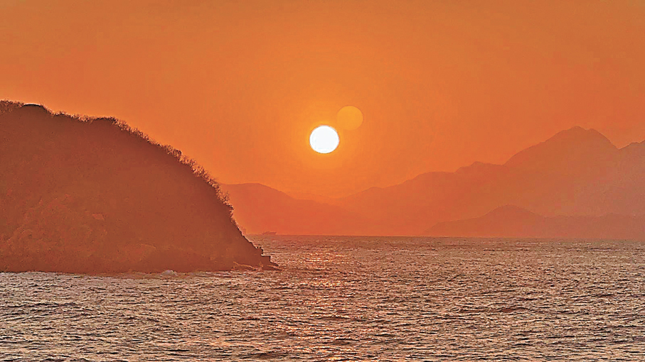 海怡半島看日落。