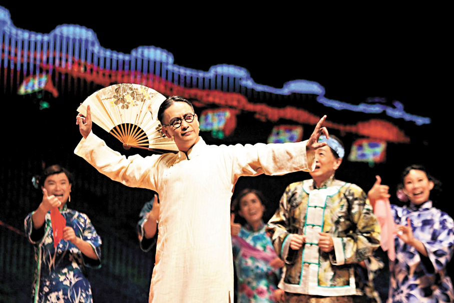 謝君豪演南海十三郎入型入格。