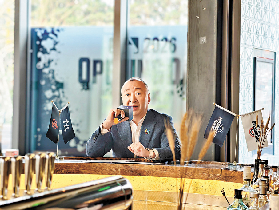 ●MLB大中華區董事總經理祁冬在分享會上與媒體暢談。 香港文匯報記者任芳頡  攝