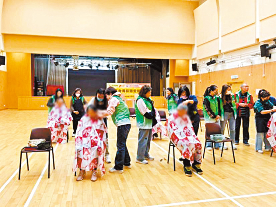 ●聯和墟關愛隊舉辦長者義剪活動。 聯和墟關愛隊供圖