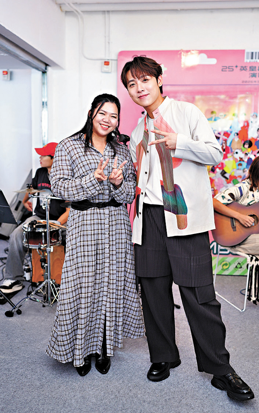 ●鄧小巧及曾傲棐十分期待「25+ 英皇群星演唱會」。   大會供圖