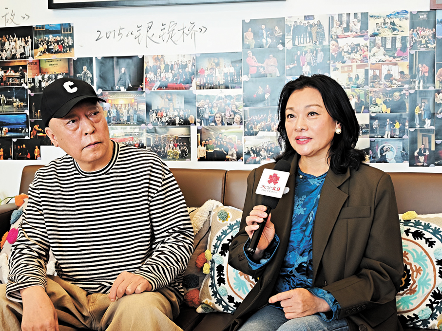 ●倪大紅（左）和史可接受香港文匯報專訪。   記者江鑫嫻  攝