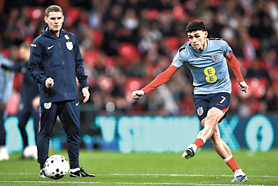 ●英格蘭在多名主力退隊下，菲爾科頓預料會獲得重用。  法新社