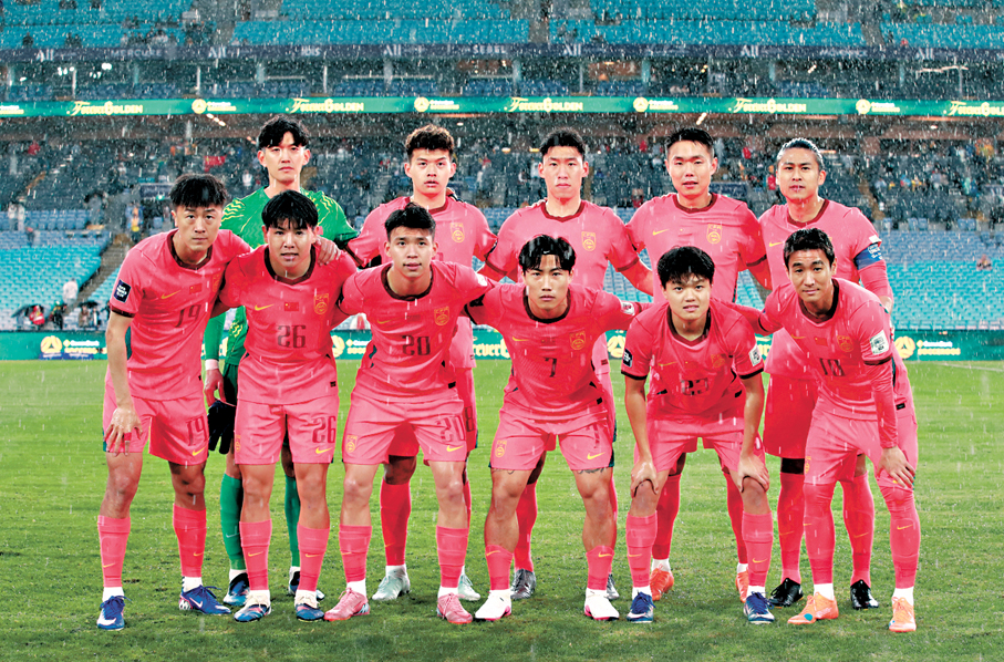 ●國足將面對喀麥隆的考驗。  新華社