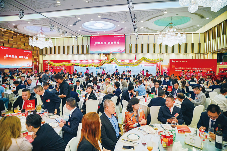 ●群賢畢至，場面熱鬧。