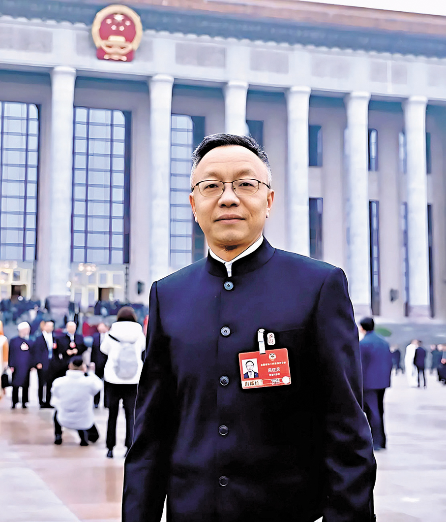 ●全國政協委員、國浩律師（上海）事務所合夥人呂紅兵