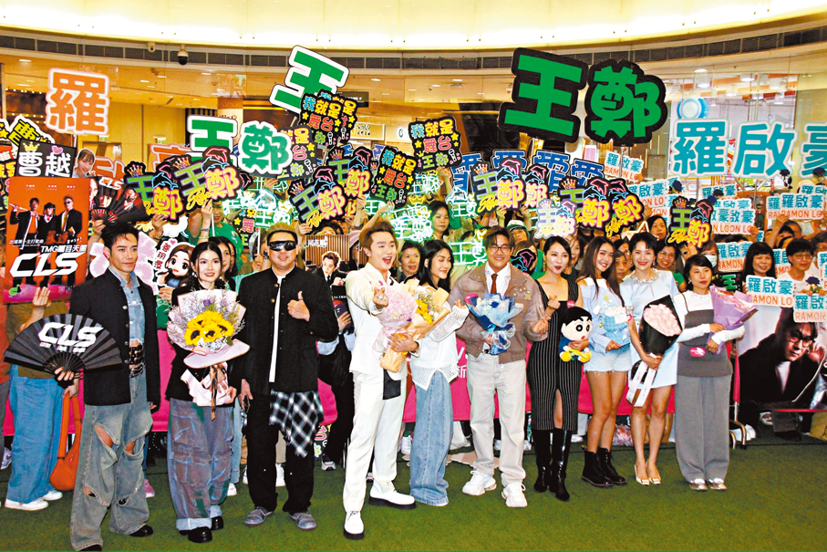 ●多位歌手昨日到商場出席「復活節新歌巡禮」。  香港文匯報記者達里  攝