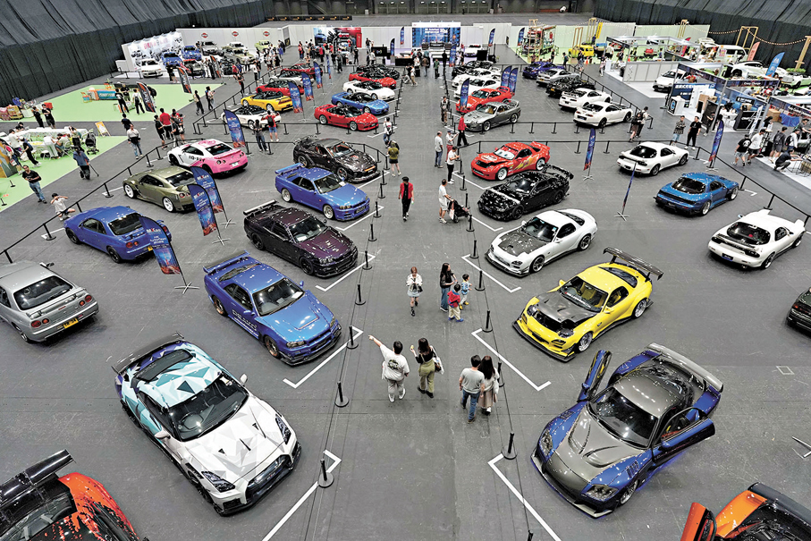 ●「香港汽車文化節 2026」昨日假亞洲國際博覽館1號展館開鑼，一連兩日以創新「車展×車聚」模式呈現。 香港文匯報記者北山彥  攝