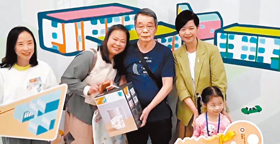 ●何永賢昨日在社交平台發帖，回顧簡約公屋計劃一周年成果。 何永賢Fb視頻截圖