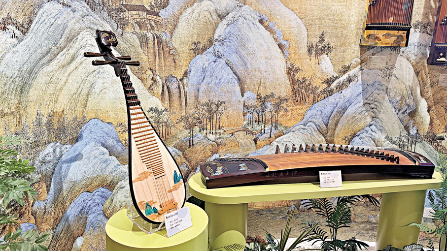產自蘭考的「敦煌」樂器融合非遺技藝，兼顧藝術價值與市場吸引力。