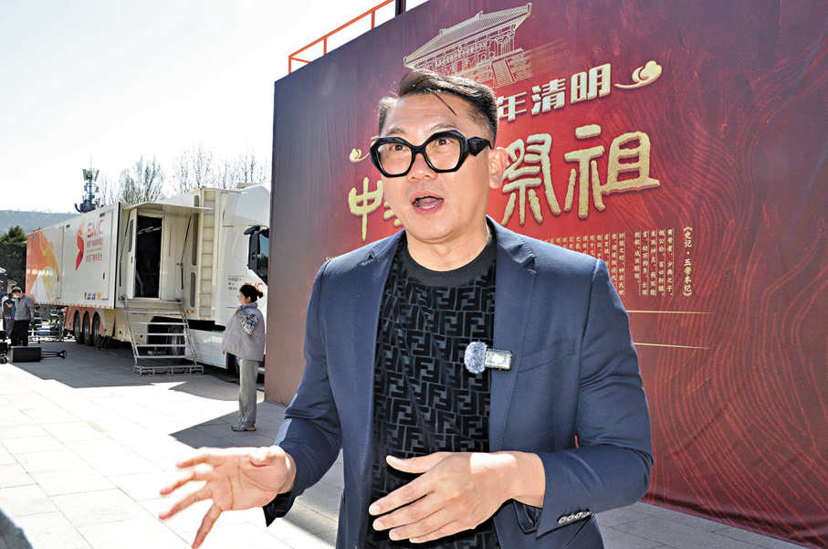 ●台灣青年邱慶齡表示，清明節尋根祭祖，讓他對「兩岸同根同文同種」有了更為深刻的體悟。 香港文匯報記者張仕珍  攝