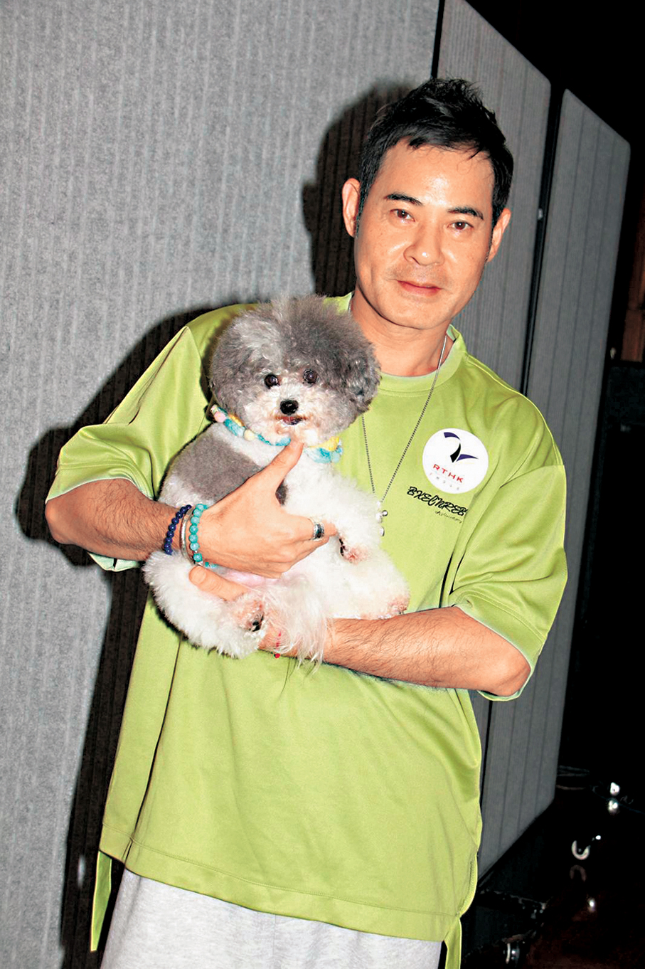 ●黃智賢早已視愛犬是家人。香港文匯報記者達里 攝