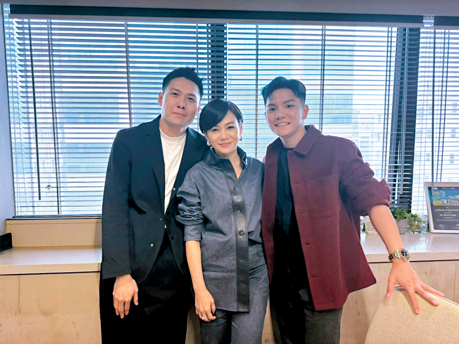 ●（左起）導演陳哲藝、演員楊雁雁及許家樂接受香港文匯報記者訪問。          記者丁寧 攝