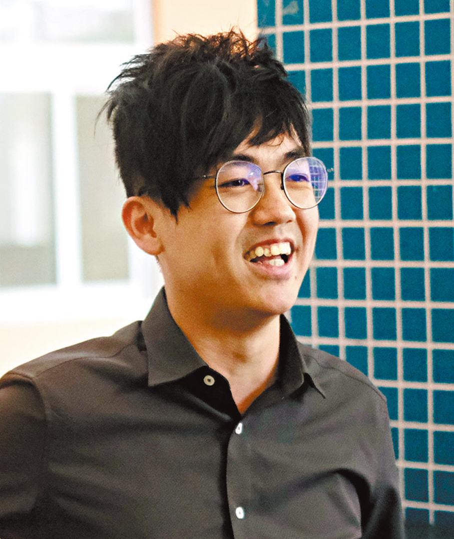 ●中華基金會中學中文科副主任黃家偉