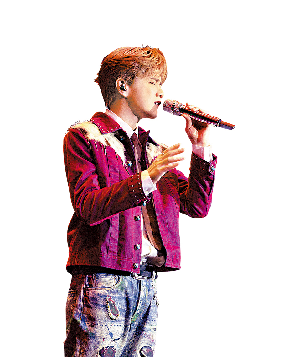 ●張敬軒作為嘉賓，參與港鐵45周年在亞洲博覽館舉行的內部員工周年音樂會。 受訪者供圖