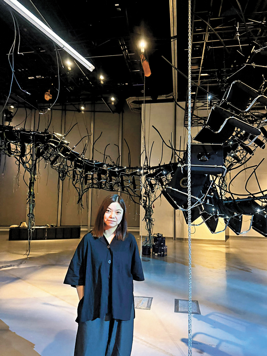 ●許方華接受採訪。 記者陳藝 攝