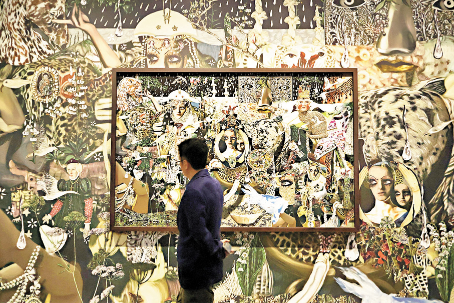 ● Lal Batman的作品成為展區一獨特景色。 記者雨竹  攝