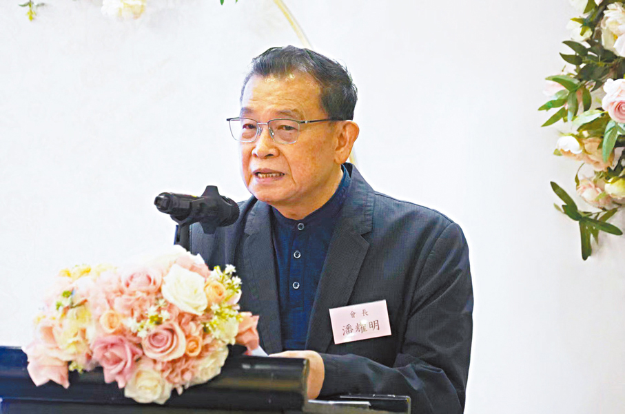 ●潘耀明。 香港文匯報記者曾興偉 攝