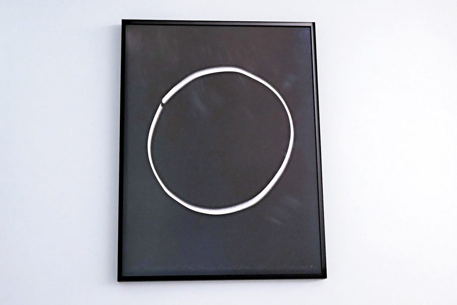 ●白雙全《Using the Light of the Waning Moon to Draw a Full Moon》