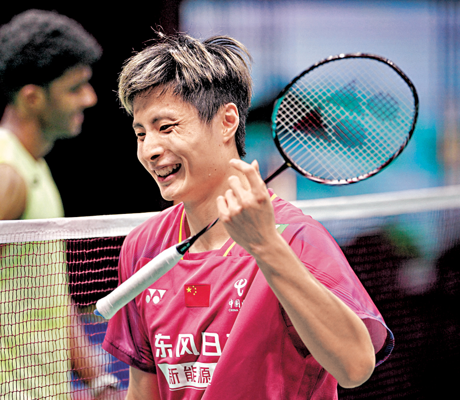 ●石宇奇握拳慶祝，享受久違了的勝利時刻。 資料圖片