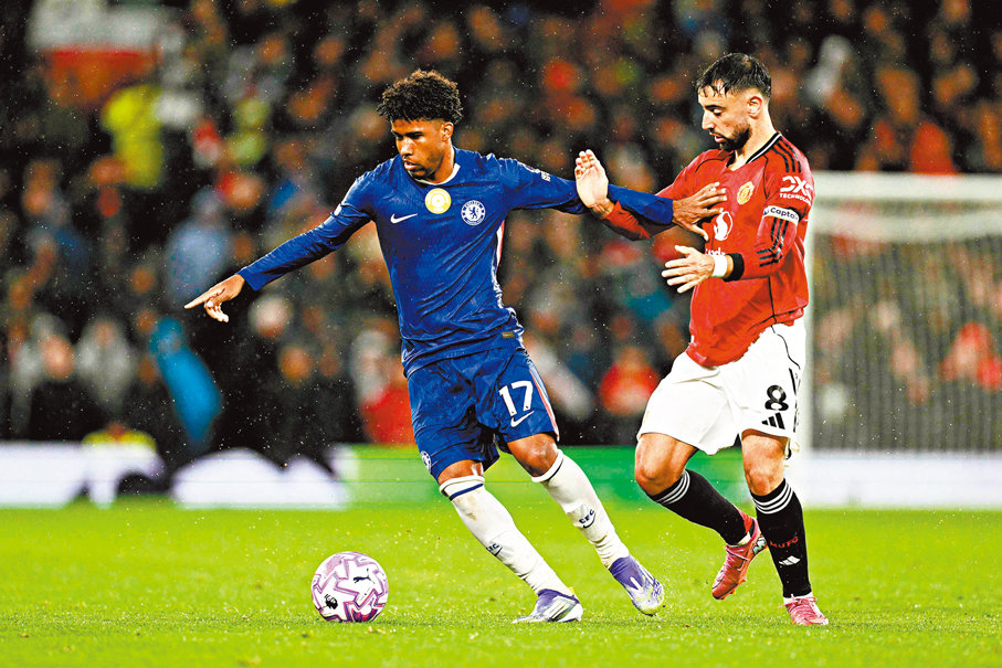 ●車路士（左）有力於主場勇挫曼聯。    資料圖片