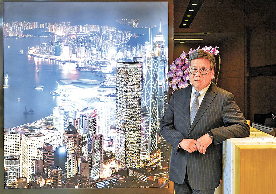 ●商務及經濟發展局局長丘應樺接受香港文匯報獨家專訪。 香港文匯報記者曾興偉  攝