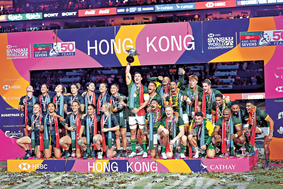 ●男女子冠軍南非隊及新西蘭隊合照慶祝奪冠。