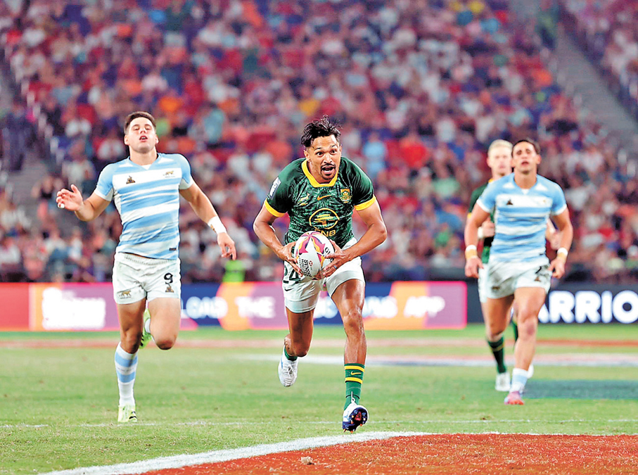 ●南非（中）擊敗阿根廷稱王。   香港文匯報記者郭正謙 攝